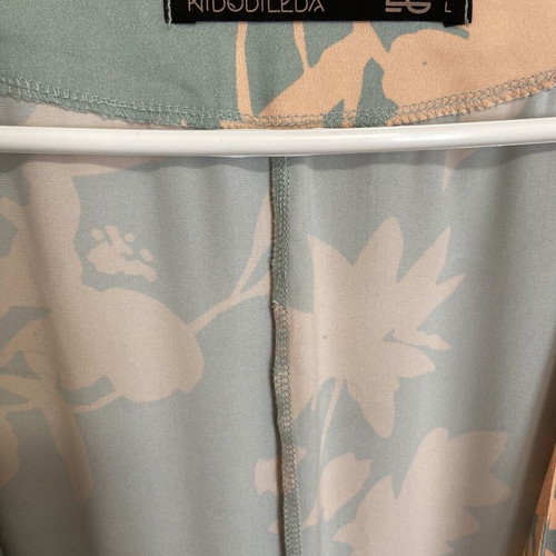 Nidodileda wrap dress with belt like new, colorful, size L
