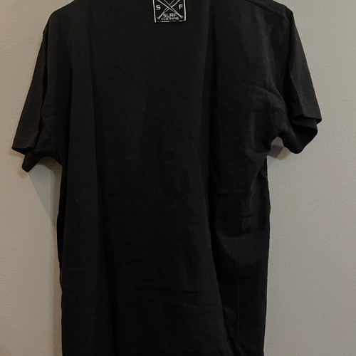 Men's black short-sleeve t-shirt Surf like new, size M