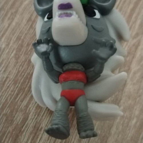 Five Nights at Freddy's Roxy Keychain like new