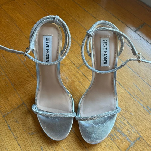 Steve Madden Breslin silver sandals like new, size 38