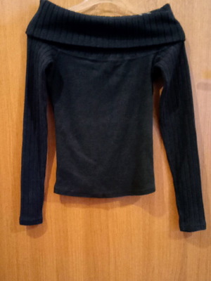 OnLine long sleeve top S/M like new, black, off-shoulder
