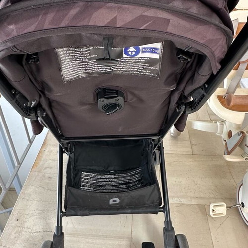 Baby stroller used, lightweight and easy for travel up to 15 kg