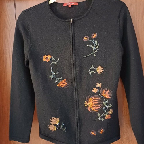 Cardigan long-sleeve new, black with embroidery and beads