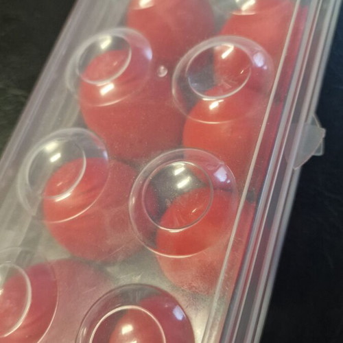 Decorative eggs set of 8 in case red