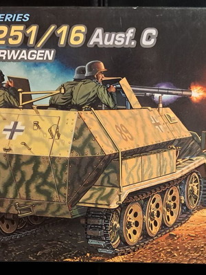 German half-track Sd.Kfz. 251/16 Ausf C Dragon 6202 new with bonus 2nd hull