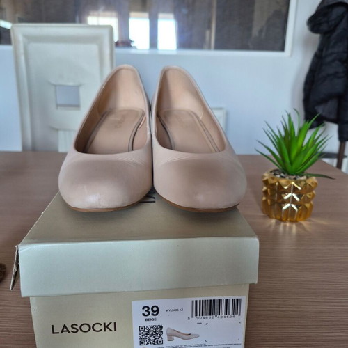 Lasocki beige pumps used, size 39, low heel