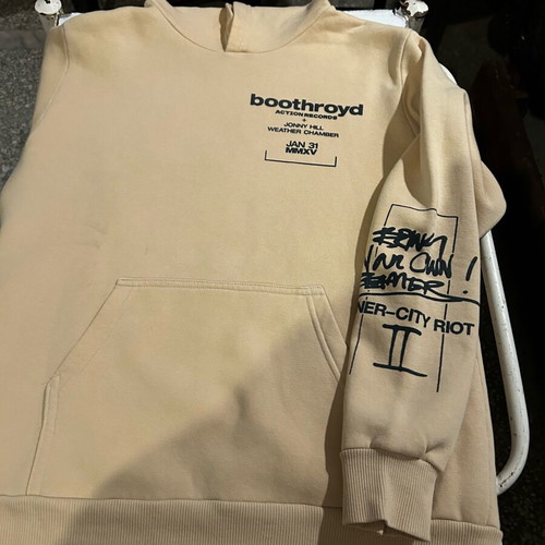Boothroyd sweatshirt black, size L, like new
