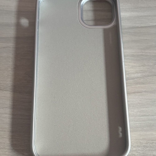 Rimowa style iPhone case, silver, compatible with iPhone 14 Plus and 15 Plus