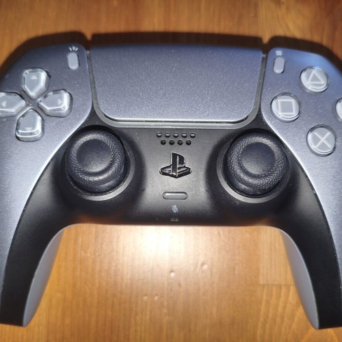 DualSense V4 Sterling Silver контролер употребяван за PlayStation 5