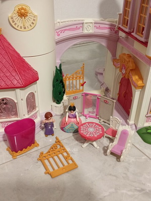 Playmobil Princess 5142 Dreamy Royal Castle used, missing parts