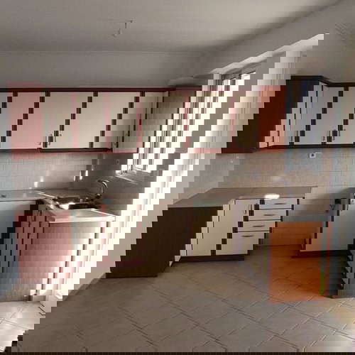 Διαμέρισμα 83 τ.μ. 2008 στον 4ο όροφο με θέση στάθμευσης στο Κερατσίνι