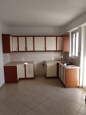 Διαμέρισμα 83 τ.μ. 2008 στον 4ο όροφο με θέση στάθμευσης στο Κερατσίνι