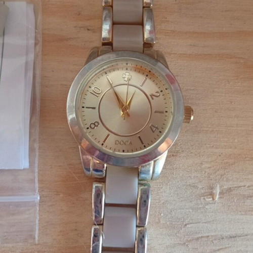 Doca wristwatch like new, women's, may need battery