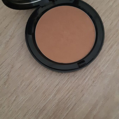 Bobbi Brown Illuminating Bronzer Aruba new