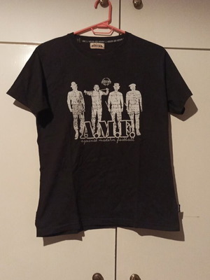 Ultras black mako t-shirt used, size S with print