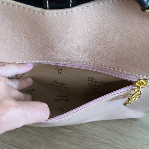 Elizabeth George handbag like new, powder pink