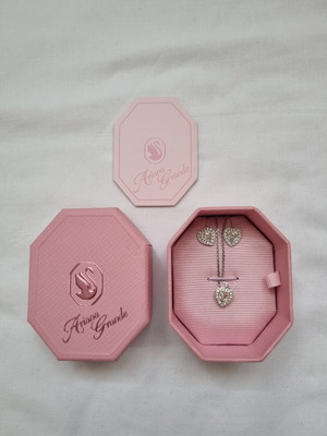 Swarovski Ariana Grande necklace and earrings set new, silver