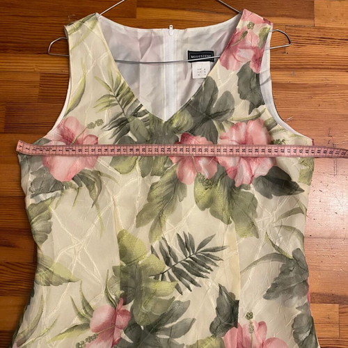Vintage floral summer dress, airy, like new, size large
