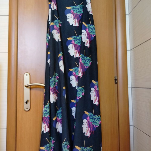 Karavan dress like new with colorful geisha print