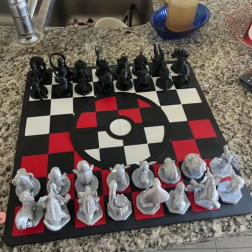 Pokemon chess set like new, printed pieces without board