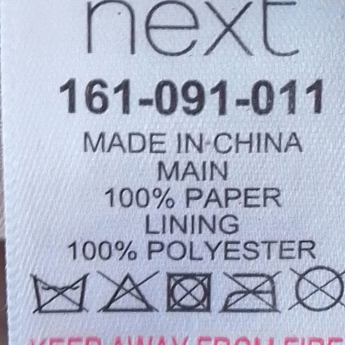Washable base for product placement like new