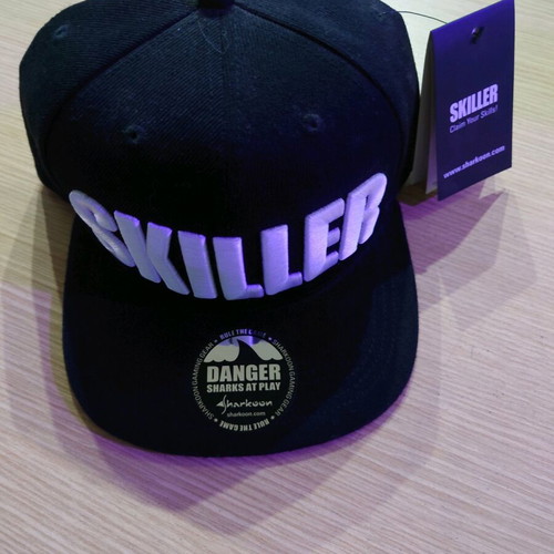 Skiller collectible hat new, black and yellow