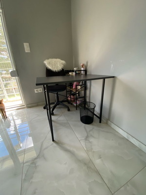 Nail and computer desk multipurpose like new