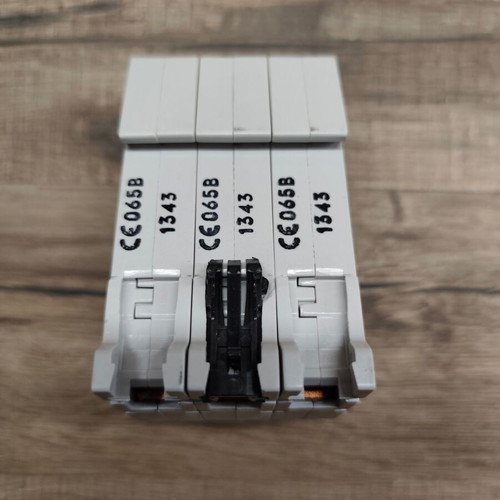 Rail Switch 3P 45A E203 45r used
