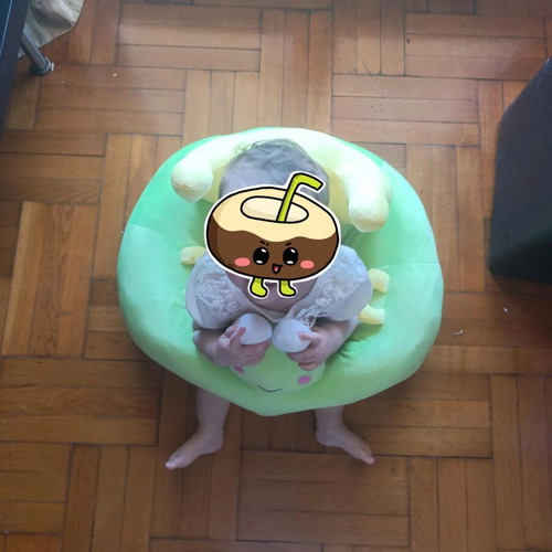 Baby plush support armchair frog design like new