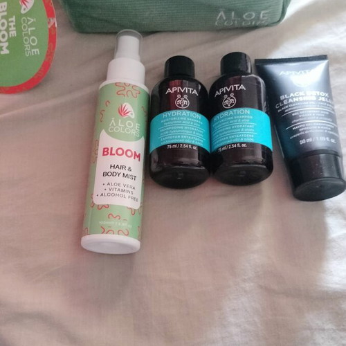 Aloe Vera & Apivita Beauty Set new