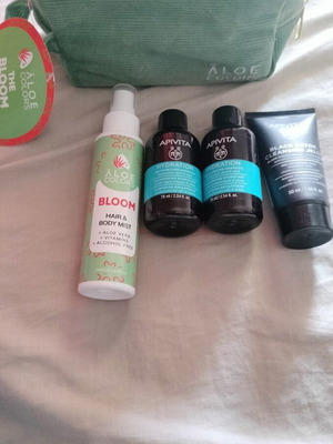 Σετ Aloe Vera & Apivita καινούργιο