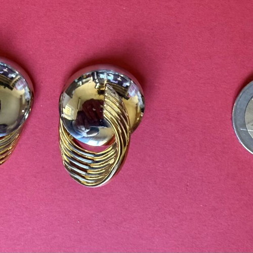Vintage statement clip-on earrings like new, set of 5 pairs, gold and silver