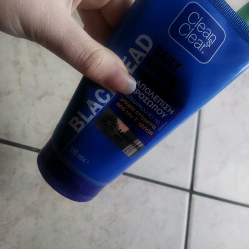 Nivea Gel and Clean & Clear Face Cleansing Pack