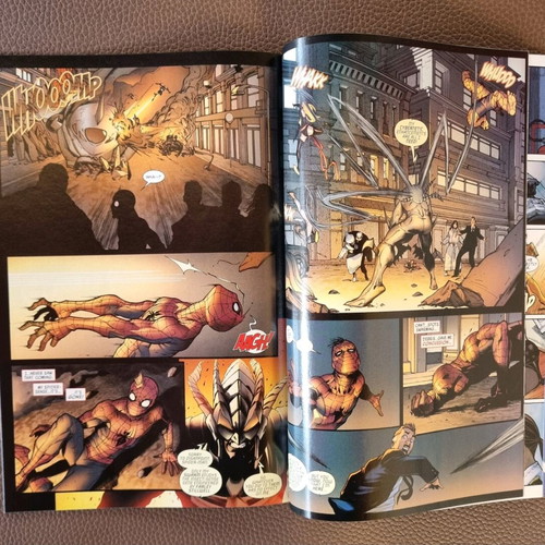 Amazing Spider-Man #654B Variant 2nd Printing 2011 like new