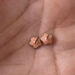 Flower stud earrings used with pink enamel and zircon