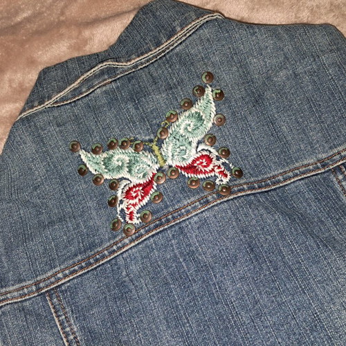 Denim jacket embroidered butterfly like new