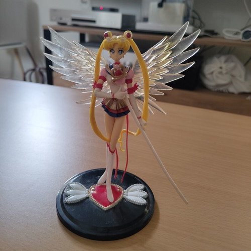 Sailor Moon figure used with base and transparent wings