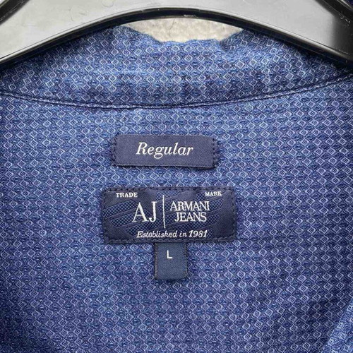 Armani Jeans shirt in very good vintage condition, size L, regular fit
