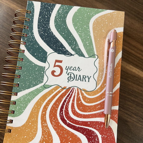 Paperwonder 5 Year Diary new with pen and magnetic bookmark