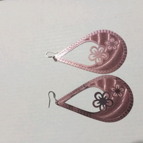 Metal earrings pink metallic shade like new, lightweight