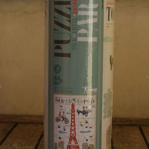 Puzzle 400 pieces sealed with Paris and Eiffel Tower theme