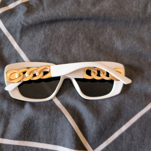 Sunglasses like new, white