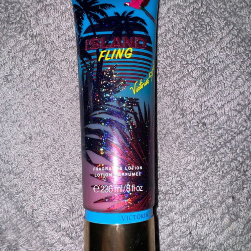 Victoria Secret Island Fling body lotion 250ml like new