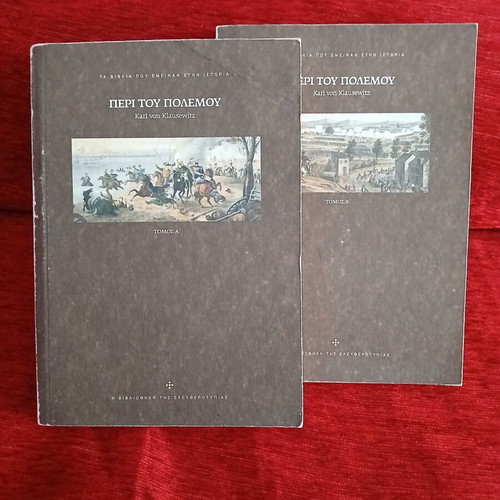 Peri tou Polemou by Karl Von Klausewitz, like new, two volumes