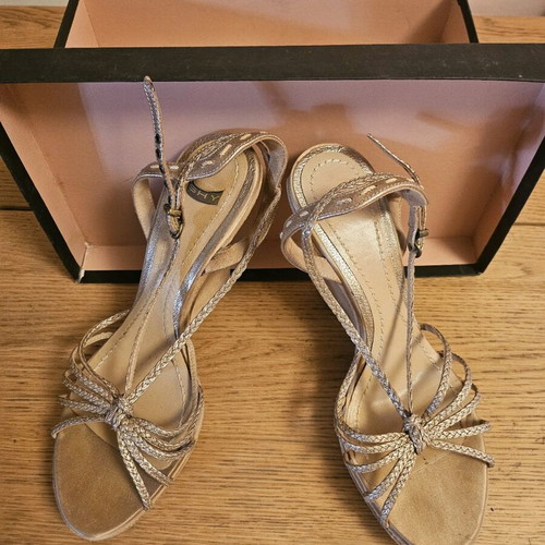 Shy sandals like new, leather gold with matte tan platform heel size 40
