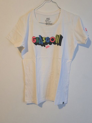 Nike Sportswear Glasgow women's white t-shirt size L like new