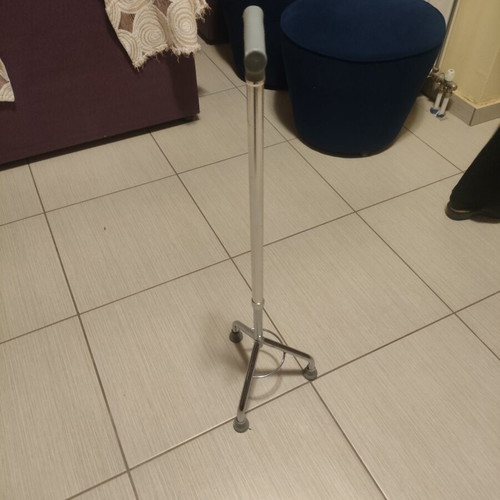 Pi tripod like new with adjustable height