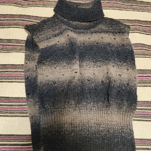 Knitted handmade sleeveless sweater new, size S-M