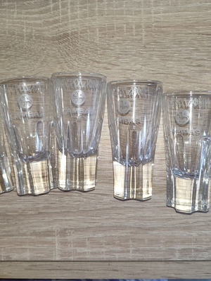 Vintage set of 6 Mavrodafni Cambas glasses, like new