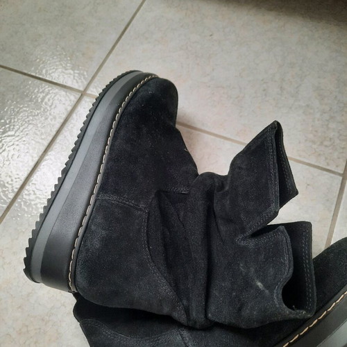 Black leather ankle boots like new, size 37